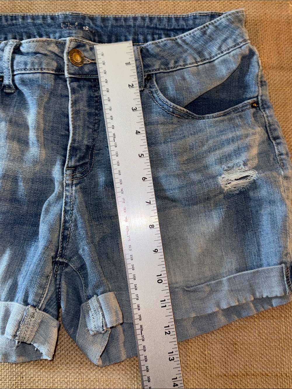 Time and Tru Light Blue Distressed Rolled Hem Jean Shorts - Picture 3 of 4